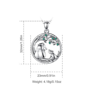 Nashorn Mutter & Kind Anhänger – 925 Sterling Silber mit grünem Zirkonia