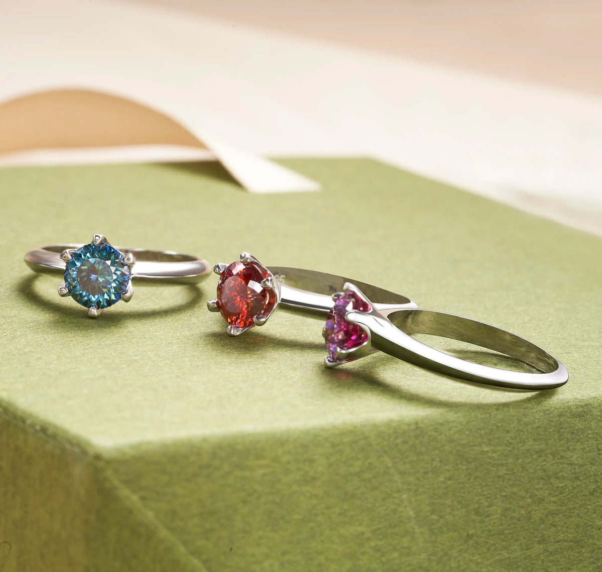 Butterflykiss Ring – 925 Sterling Silber, Moissanit 1 CT, 100-Facetten-Schliff