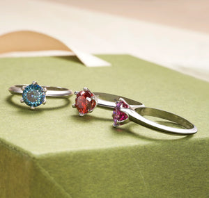 Butterflykiss Ring – 925 Sterling Silber, Moissanit 1 CT, 100-Facetten-Schliff
