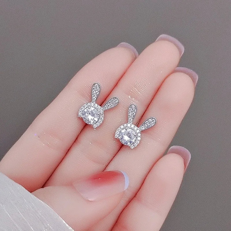 Häschen Ohrstecker | 925 Sterling Silber | Moissanit Rundschliff | 1 Karat | GRA