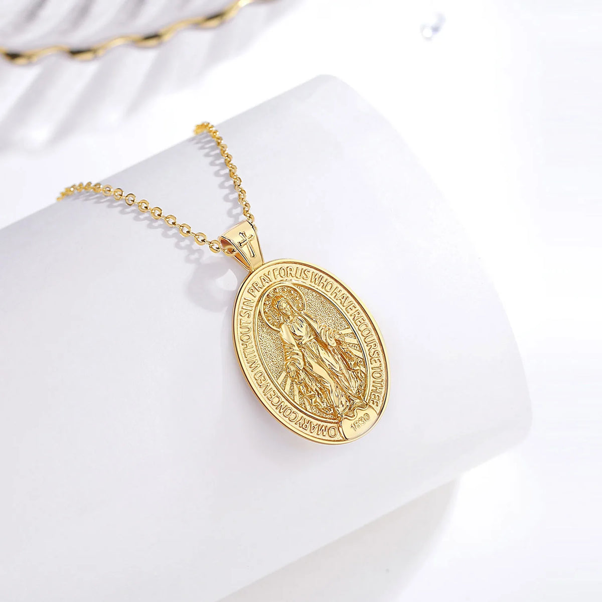 Virgin Mary Pendant | 925 Silver 18K Gold Plated | Eudora